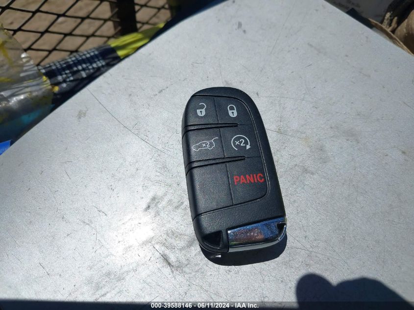 2017 Jeep New Compass Limited 4X4 VIN: 3C4NJDCB0HT635726 Lot: 39588146