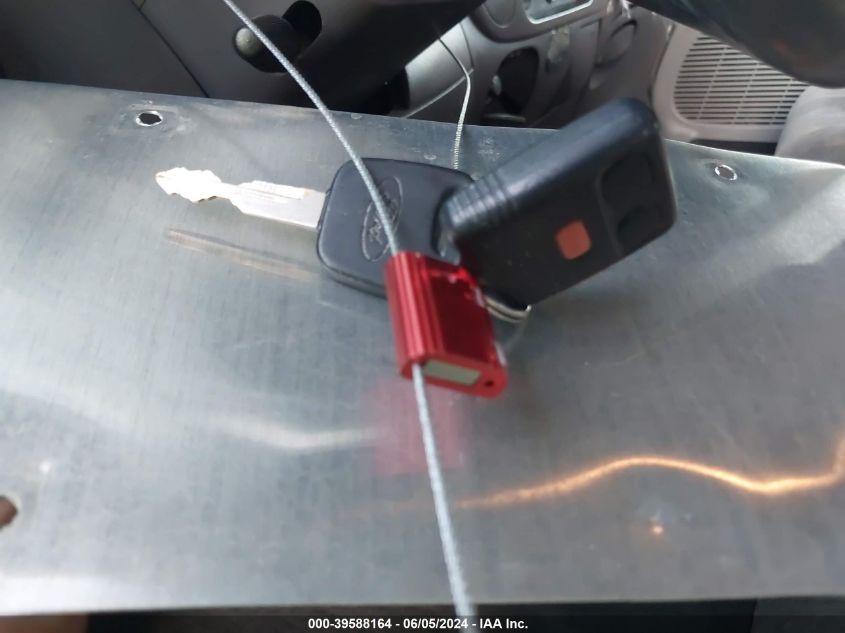 2002 Ford F-150 Lariat/Xl/Xlt VIN: 1FTRX17L22KC06114 Lot: 39588164