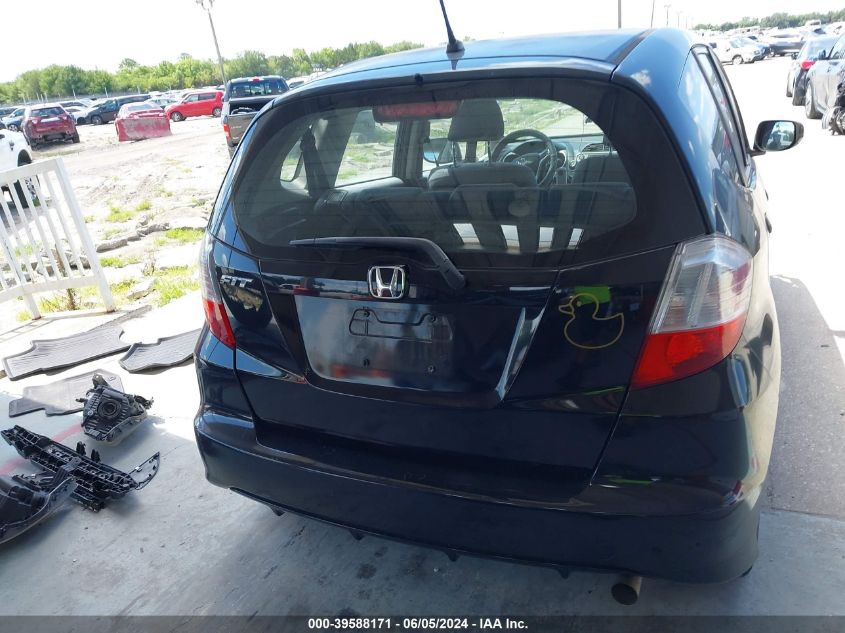 2013 Honda Fit VIN: JHMGE8H36DC082381 Lot: 39588171