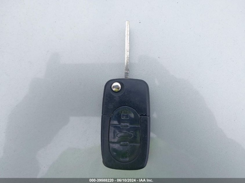 2002 Audi A4 1.8T VIN: WAULC68E82A310074 Lot: 39588220