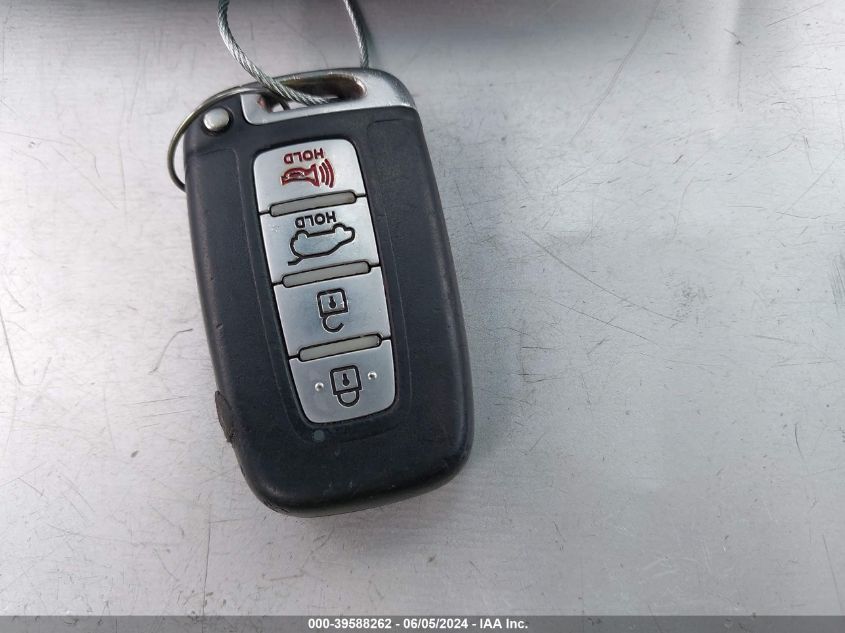 2012 Hyundai Veloster Base W/Gray VIN: KMHTC6AD8CU017873 Lot: 39588262