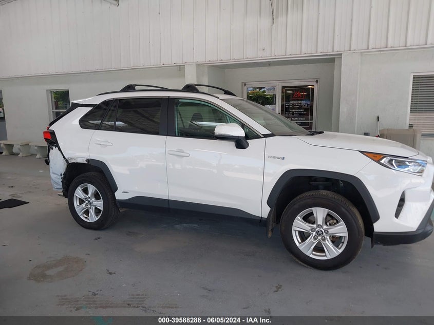 2020 TOYOTA RAV4 XLE HYBRID - 2T3RWRFV2LW051612