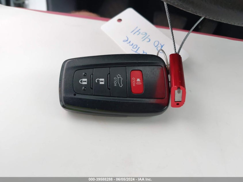 2020 TOYOTA RAV4 XLE HYBRID - 2T3RWRFV2LW051612