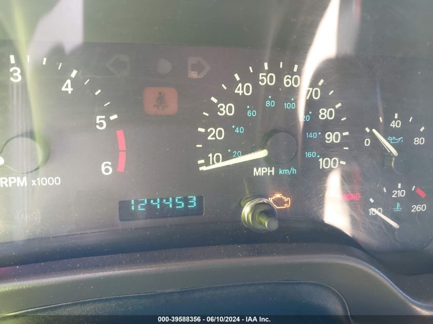 2000 Jeep Wrangler Sahara VIN: 1J4FA59SXYP743769 Lot: 39588356