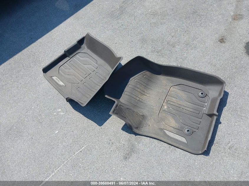 2019 GMC Sierra 1500 Slt VIN: 3GTP8DED0KG215581 Lot: 39588491