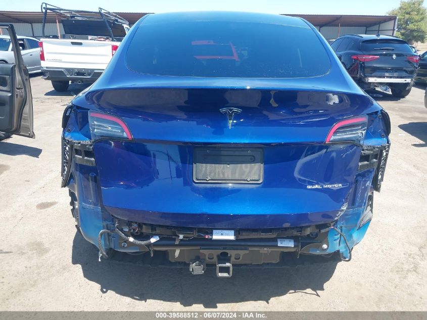 2022 Tesla Model Y Long Range Dual Motor All-Wheel Drive VIN: 7SAYGAEE0NF519845 Lot: 39588512