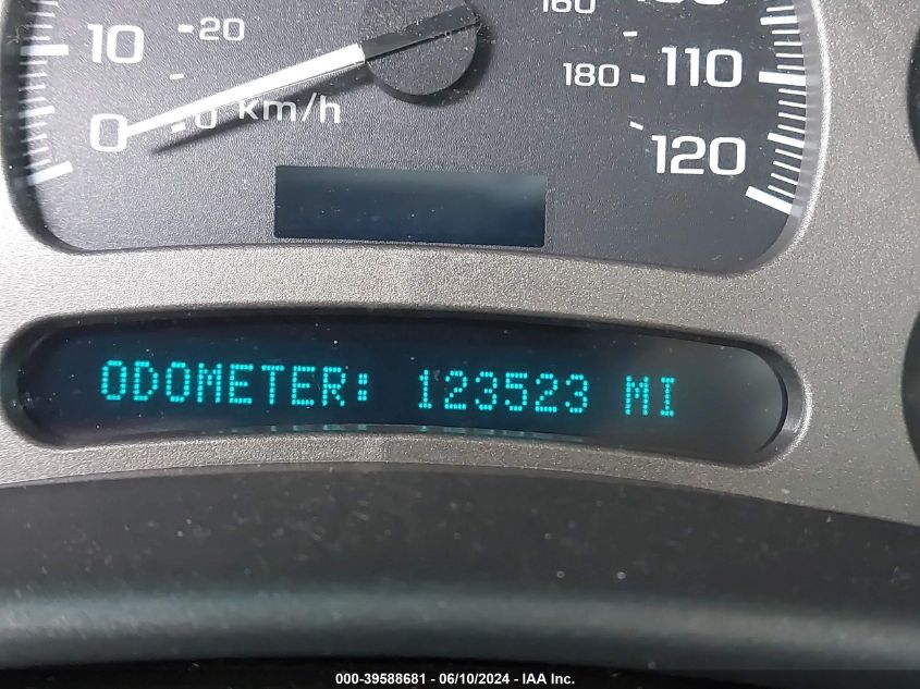 2005 GMC Yukon Xl 1500 Denali VIN: 1GKFK66U25J206556 Lot: 39588681