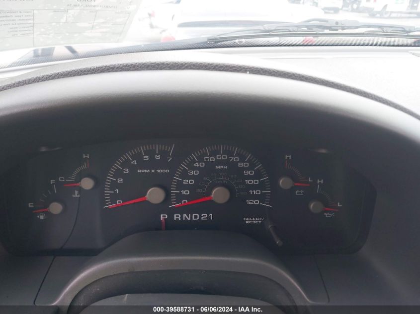 2004 Ford Expedition Xlt VIN: 1FMRU15W04LA84674 Lot: 39588731