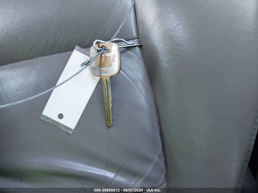 2004 Toyota Tundra Sr5 V8 VIN: 5TBRT34134S443922 Lot: 39588812