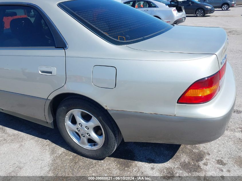 1998 Lexus Es 300 VIN: JT8BF28G4W0145151 Lot: 39588821