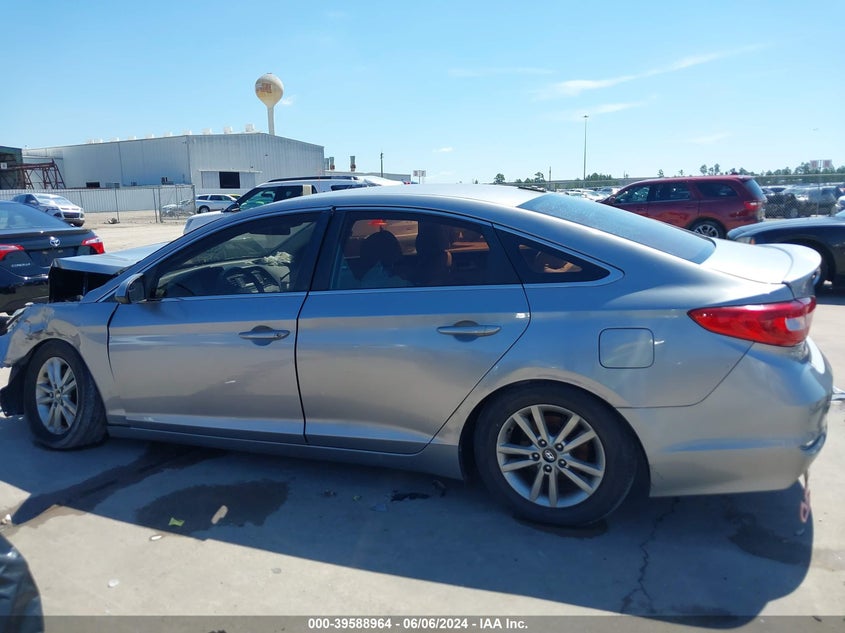 2015 HYUNDAI SONATA SE - 5NPE24AF1FH186976