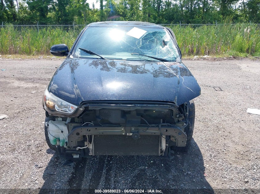 2018 Mitsubishi Outlander Sport 2.0 Es VIN: JA4AP3AU4JZ033240 Lot: 39589023