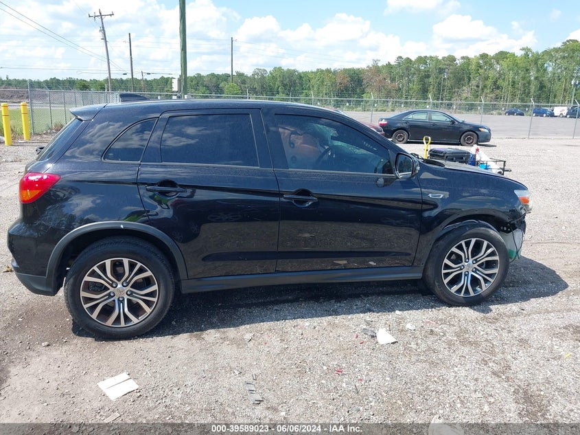 2018 Mitsubishi Outlander Sport 2.0 Es VIN: JA4AP3AU4JZ033240 Lot: 39589023