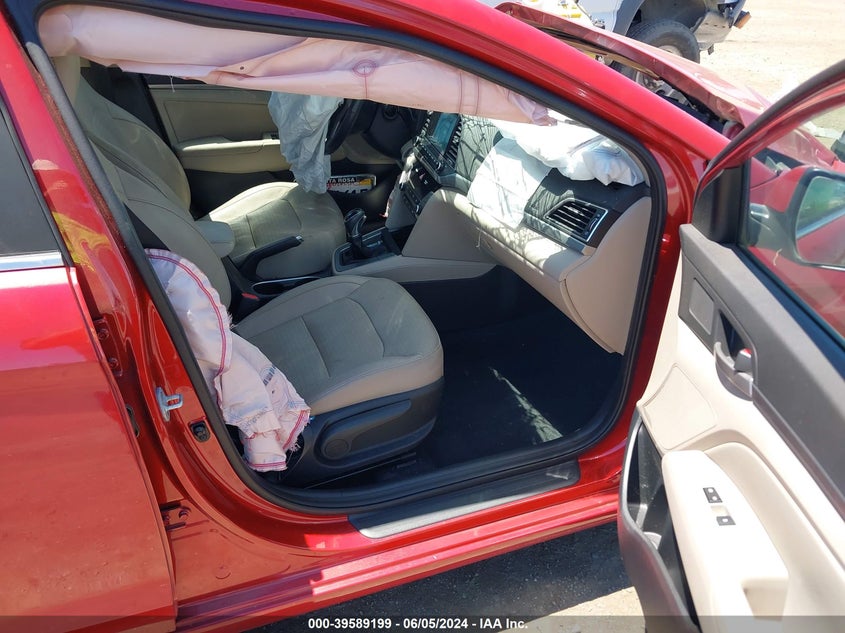 VIN 5NPD84LF5HH033916 2017 HYUNDAI ELANTRA LIMITED