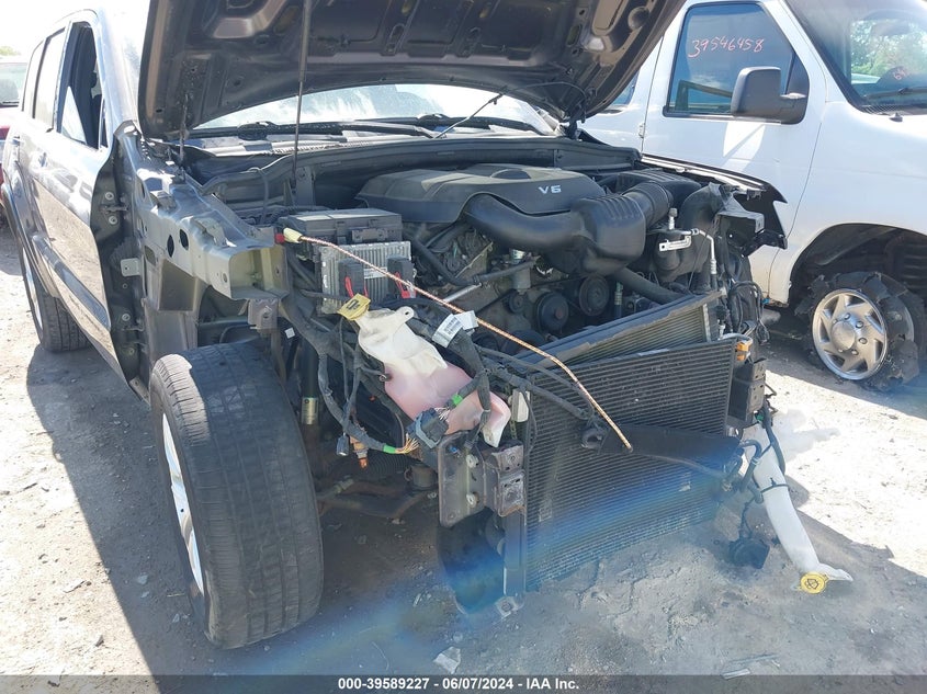 2015 Jeep Grand Cherokee Laredo VIN: 1C4RJFAG6FC895763 Lot: 39589227