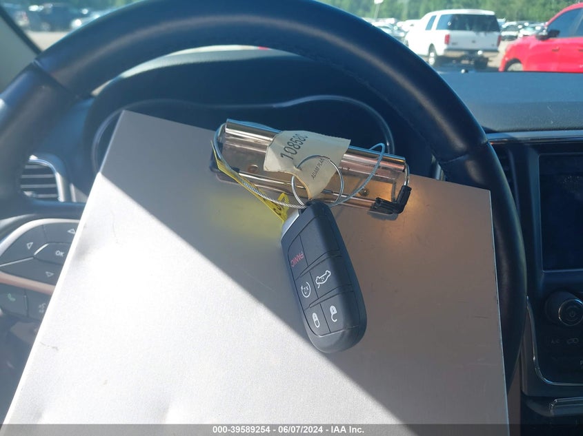 2018 Jeep Grand Cherokee Limited 4X2 VIN: 1C4RJEBG2JC155709 Lot: 39589254