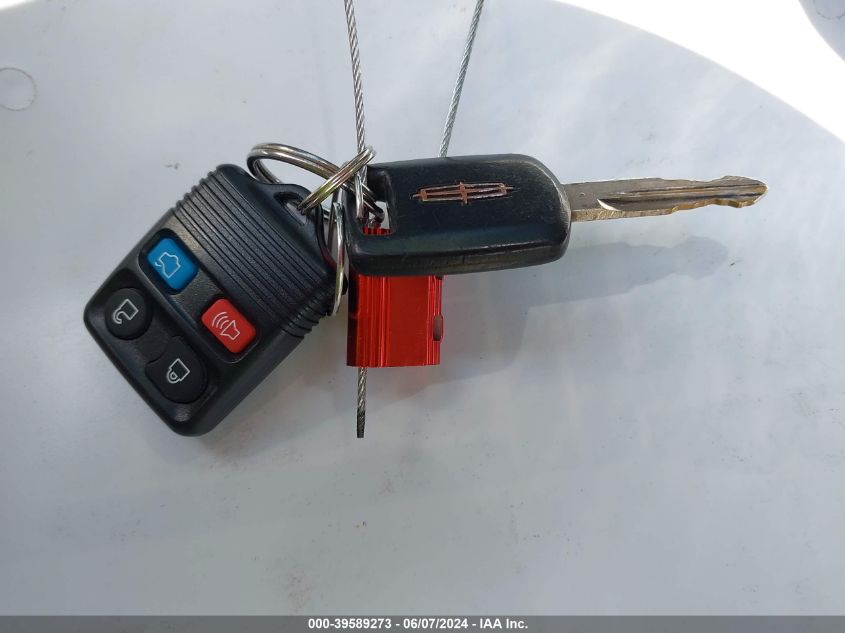 2007 Lincoln Navigator Ultimate VIN: 5LMFU27517LJ21505 Lot: 39589273