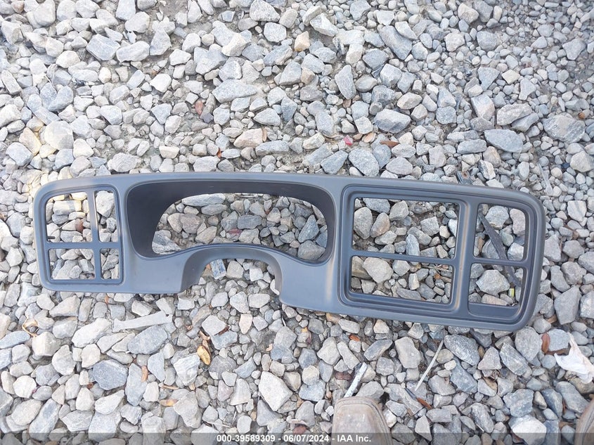 2005 Chevrolet Silverado 1500 Ls VIN: 2GCEC13T251275938 Lot: 39589309