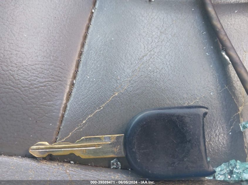 2005 Ford Escape Xlt VIN: 1FMYU03155KC45329 Lot: 39589471