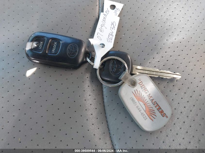 2007 Toyota Highlander Hybrid Limited V6 VIN: JTEDW21A170021318 Lot: 39589544