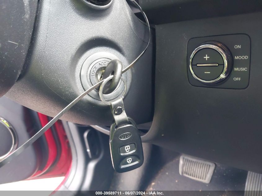 2010 Kia Soul + VIN: KNDJT2A2XA7190678 Lot: 39589711