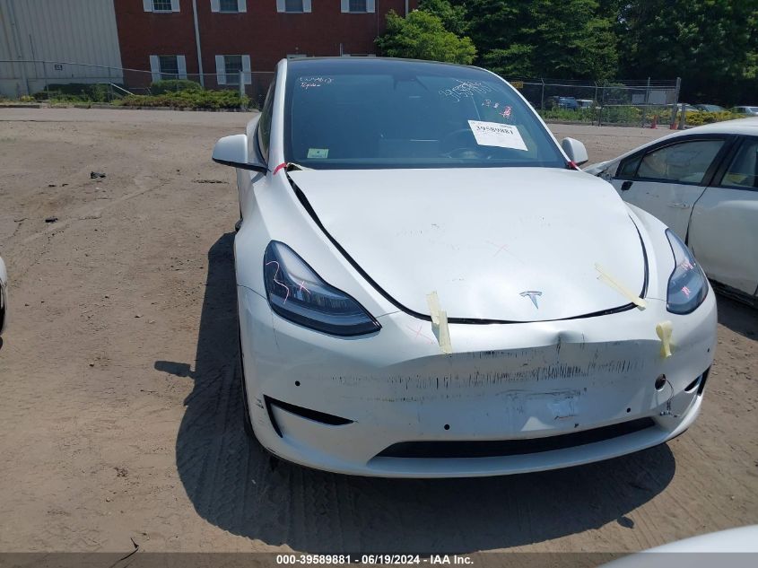 2021 Tesla Model Y Long Range Dual Motor All-Wheel Drive VIN: 5YJYGAEE9MF112618 Lot: 39589881