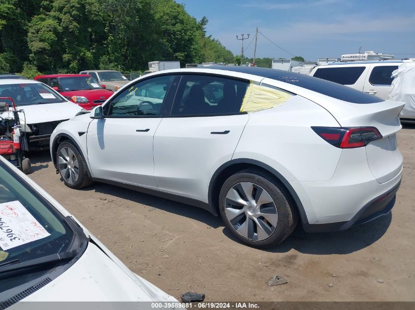 2021 Tesla Model Y Long Range Dual Motor All-Wheel Drive VIN: 5YJYGAEE9MF112618 Lot: 39589881