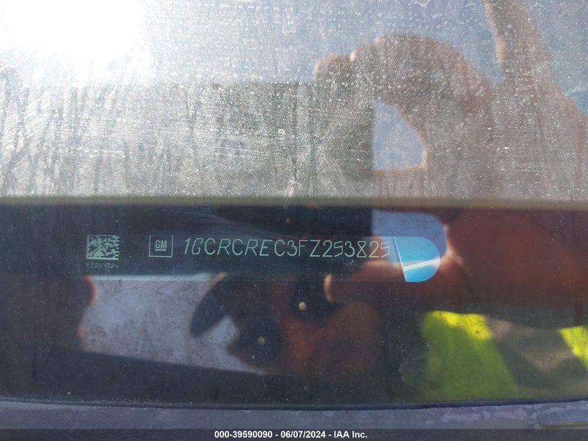 2015 Chevrolet Silverado 1500 1Lt VIN: 1GCRCREC3FZ253825 Lot: 39590090