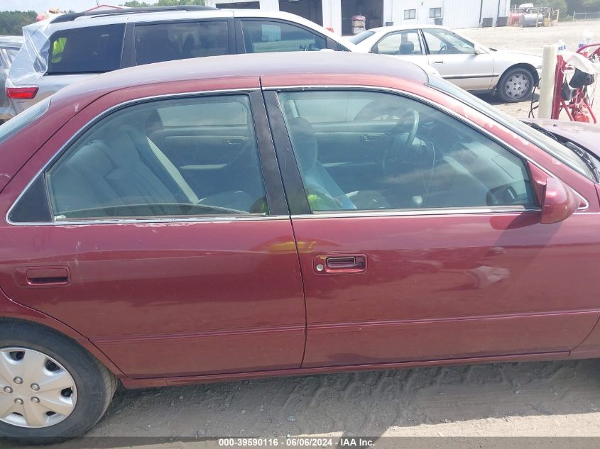 1999 Toyota Camry Ce/Le/Xle VIN: 4T1BG22K7XU599931 Lot: 39590116