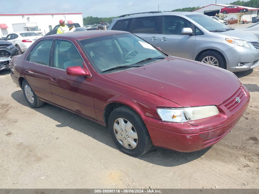 1999 Toyota Camry Ce/Le/Xle VIN: 4T1BG22K7XU599931 Lot: 39590116