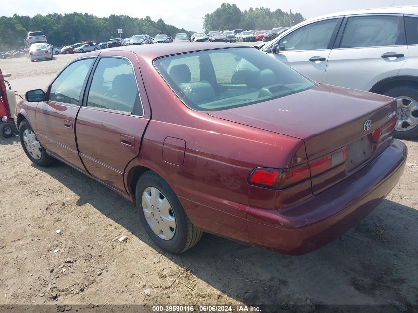 1999 Toyota Camry Ce/Le/Xle VIN: 4T1BG22K7XU599931 Lot: 39590116