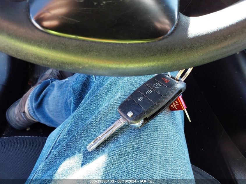 2019 Kia Soul + VIN: KNDJP3A58K7909108 Lot: 39590133