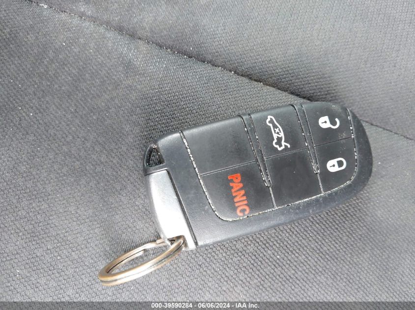 2015 Chrysler 200 Limited VIN: 1C3CCCAB5FN688115 Lot: 39590284