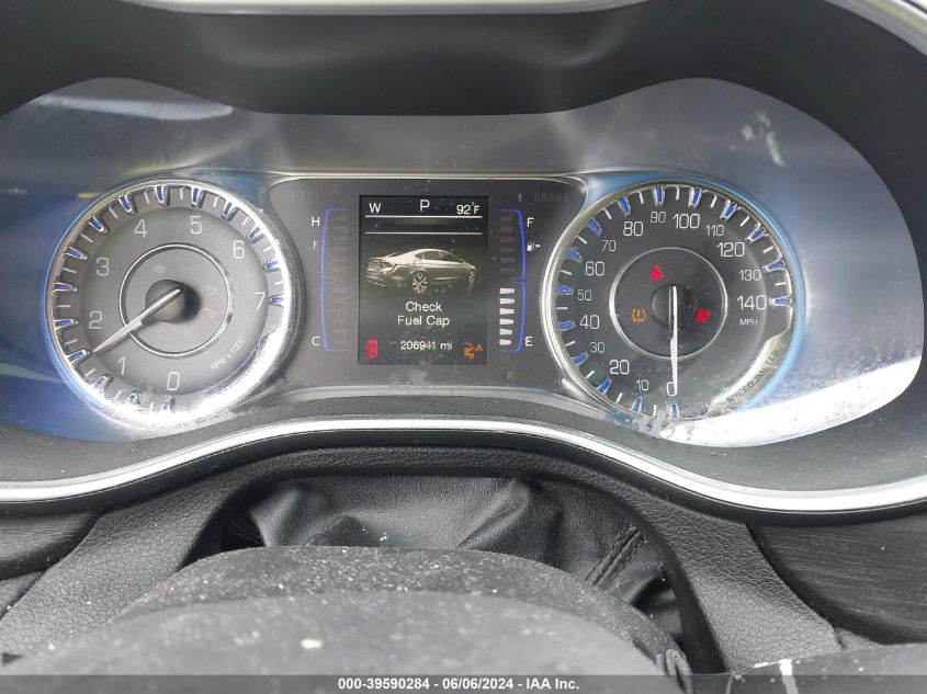 2015 Chrysler 200 Limited VIN: 1C3CCCAB5FN688115 Lot: 39590284