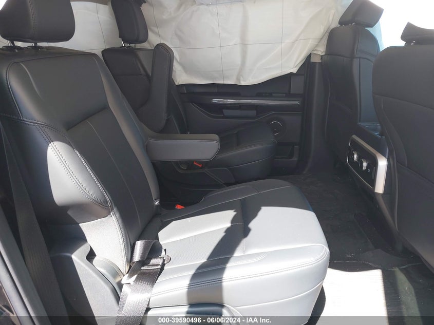 2024 Ford Expedition Xlt Max VIN: 1FMJK1J87REA19553 Lot: 39590496