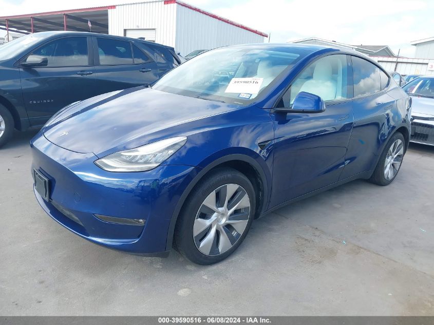 7SAYGAEE9NF325833 2022 TESLA MODEL Y - Image 2