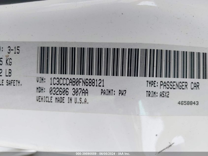 2015 Chrysler 200 Limited VIN: 1C3CCCAB0FN688121 Lot: 39590559