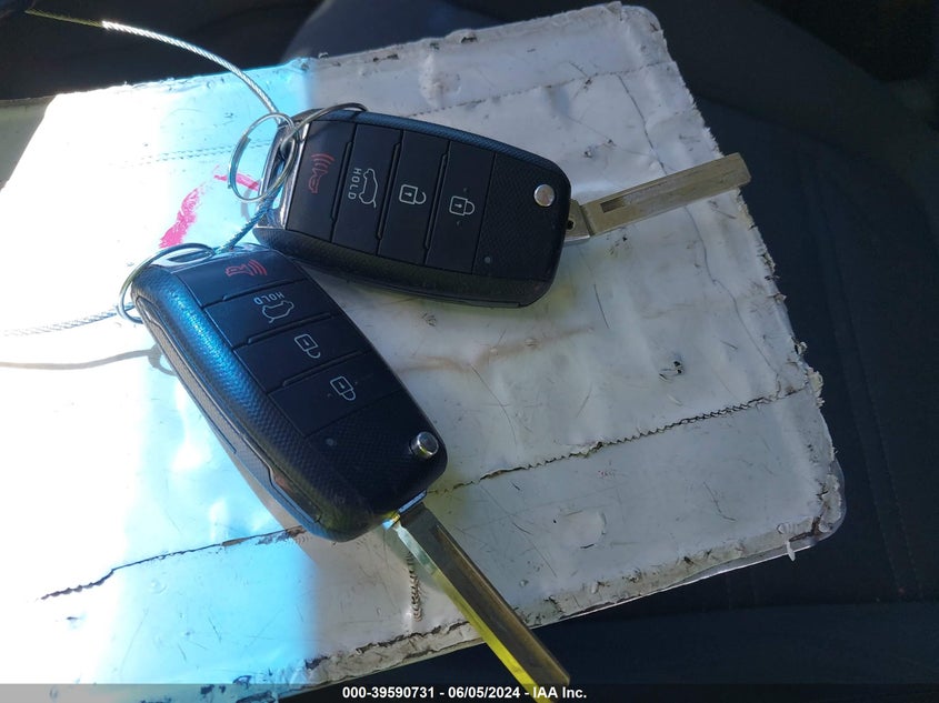 2016 Kia Sorento 2.4L Lx VIN: 5XYPGDA32GG083722 Lot: 39590731