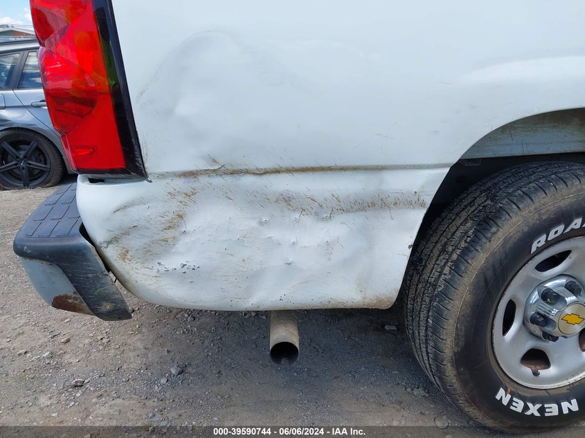 2004 Chevrolet Silverado C1500 VIN: 1GCPC14V34Z266459 Lot: 39590744