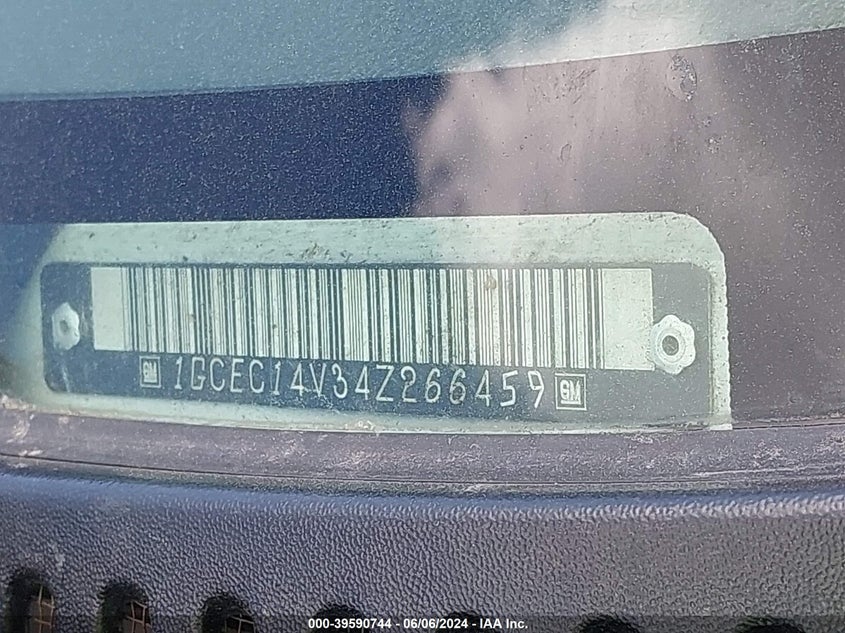 2004 Chevrolet Silverado C1500 VIN: 1GCPC14V34Z266459 Lot: 39590744