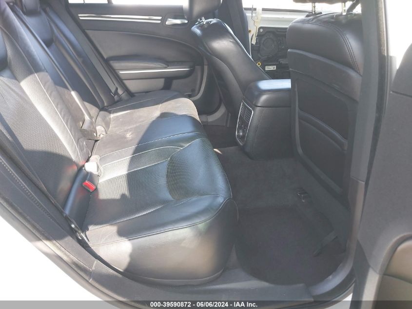 2011 Chrysler 300C VIN: 2C3CA6CT2BH585735 Lot: 39590872