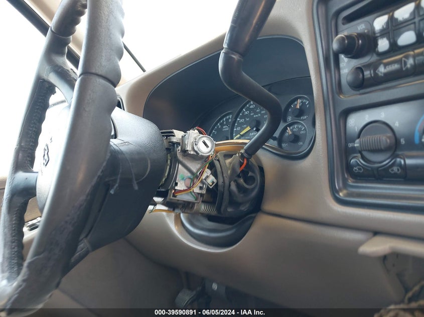 2001 Chevrolet Silverado 1500 Ls VIN: 2GCEC19T911245823 Lot: 39590891