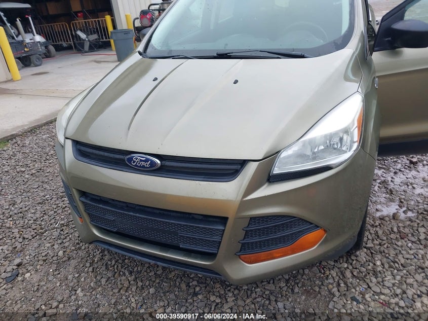 2013 Ford Escape S VIN: 1FMCU0F78DUB89884 Lot: 39590917