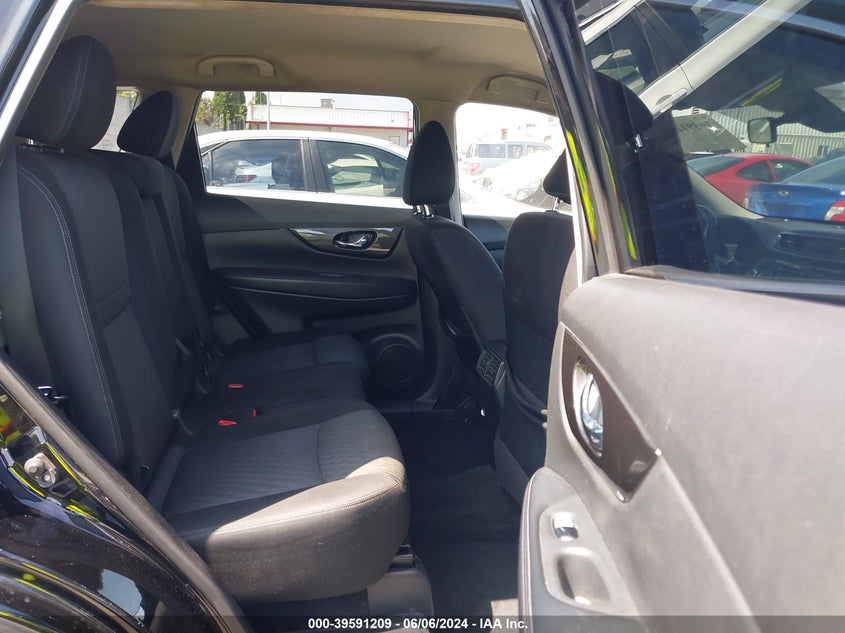 2019 Nissan Rogue Sv VIN: JN8AT2MT5KW256330 Lot: 39591209