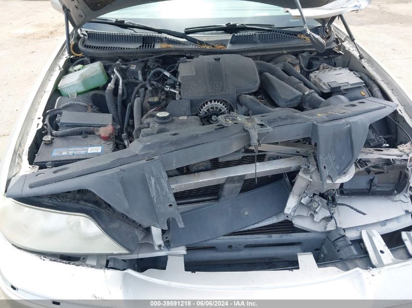 2008 Lincoln Town Car Signature Limited VIN: 2LNHM82W88X663381 Lot: 39591218