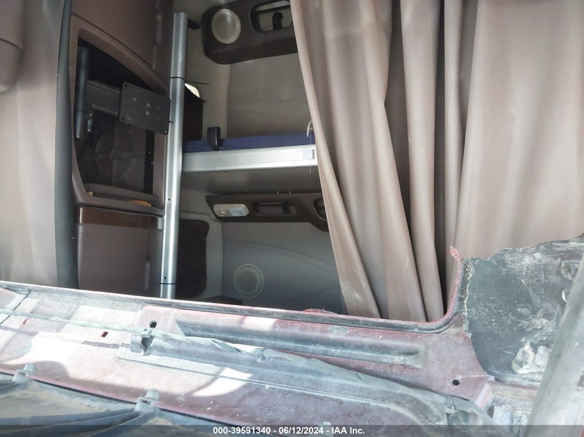 2015 Volvo Vn Vnl VIN: 4V4NC9EH4FN933349 Lot: 39591340