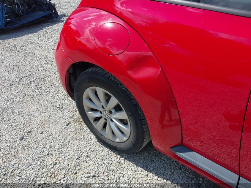 2013 Volkswagen Beetle 2.5L Entry VIN: 3VWFP7AT5DM670649 Lot: 39591436