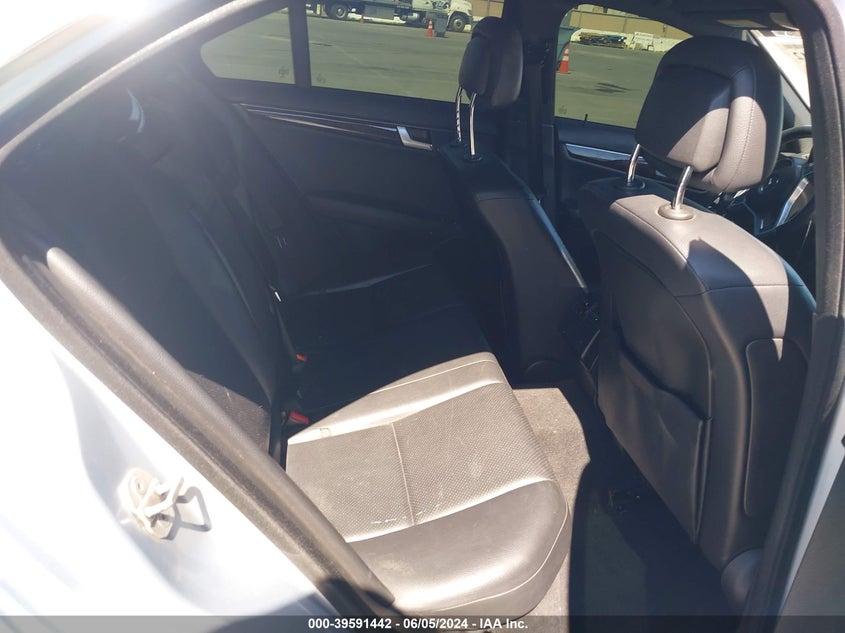 2014 Mercedes-Benz C 250 Luxury/Sport VIN: WDDGF4HB1EG249678 Lot: 39591442