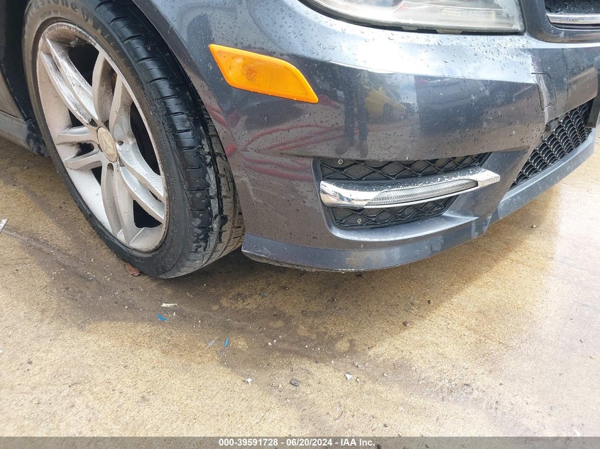 2014 Mercedes-Benz C 300 VIN: WDDGF8AB7EG253056 Lot: 39591728