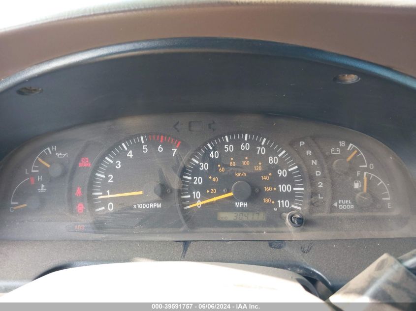 2002 Toyota Tundra Sr5 V8 VIN: 5TBBT44172S290983 Lot: 39591757